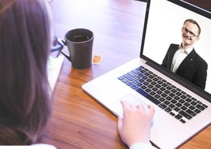 Online intervju: Kako ostaviti profesionalan utisak