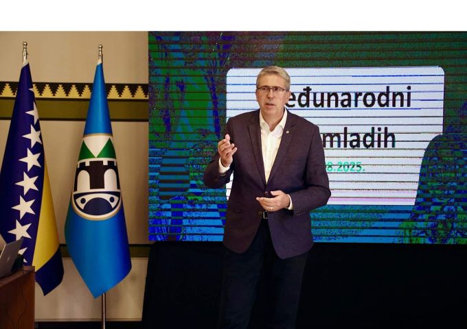 Vijećnica: Grad Sarajevo obilježio Međunaroni dan mladih