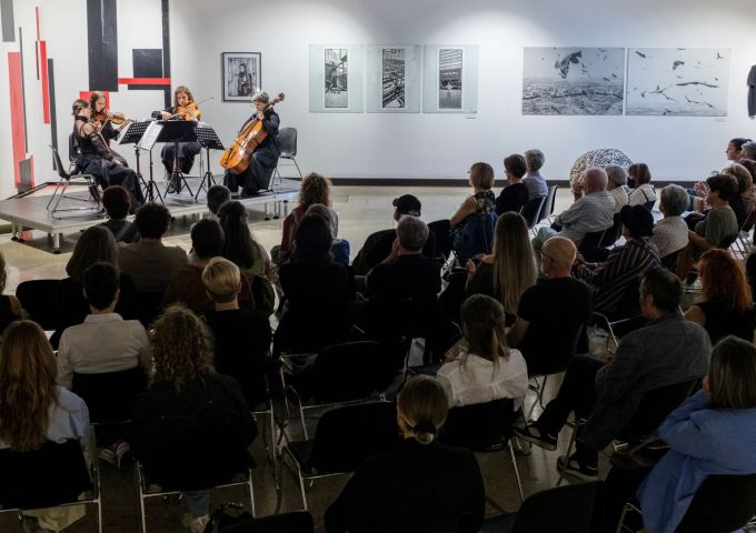 Muzikom kroz izložbu: zvučni ogled nad SubDokumentima 2025