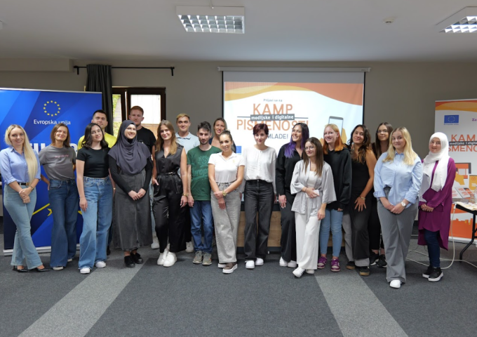 Kamp medijske i digitalne pismenosti: Podsticanje kritičkog razmišljanja i digitalnih vještina mladi