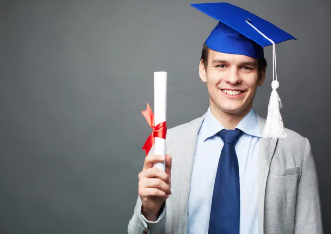 Konkurs za stipendije kompanije Feal: 500 KM mjesečno za studente