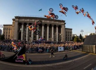 Red Bull FMX Jam otvara “Freshwave” – moto spektakl na nebu iznad Banjaluke
