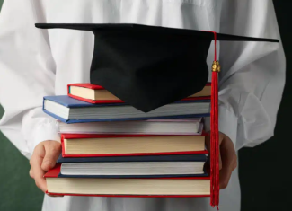 Gradačac raspisao konkurs za stipendije: 1.600 KM za studente